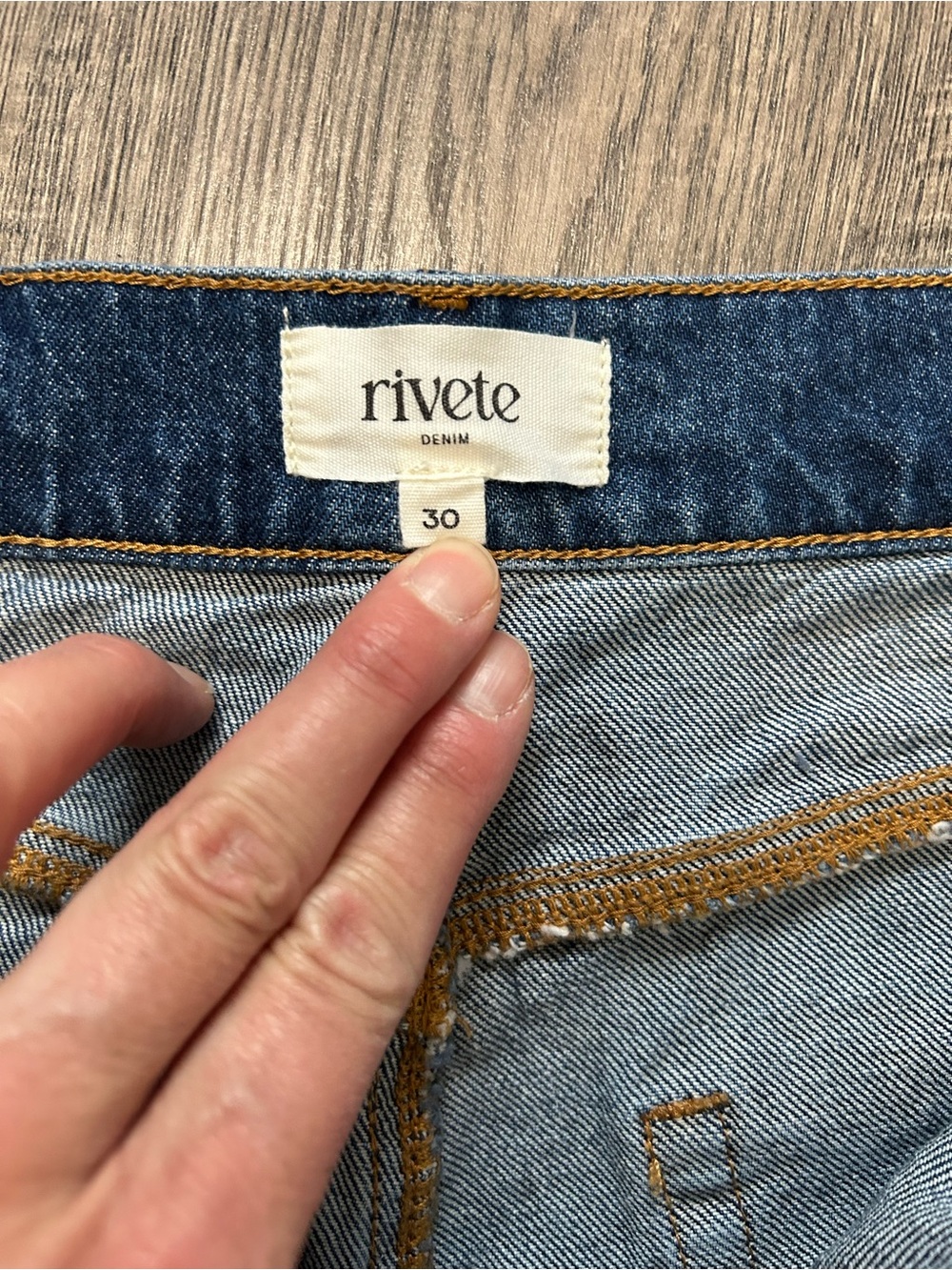 Loft Rivete Jean shorts - Picture 3 of 4